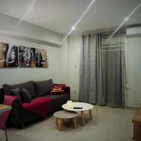 Apartament Center, Metro Metaxourgeio *