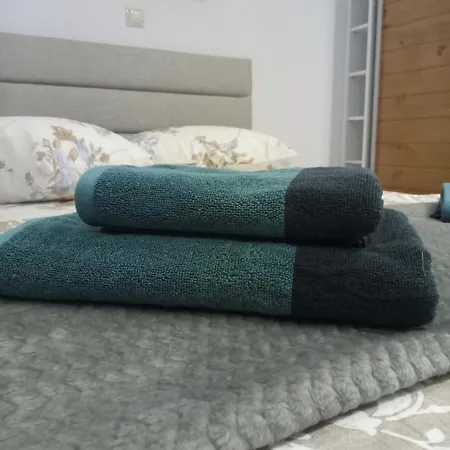 Apartament Center, Metro Metaxourgeio *
